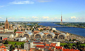 拉脱维亚语翻译